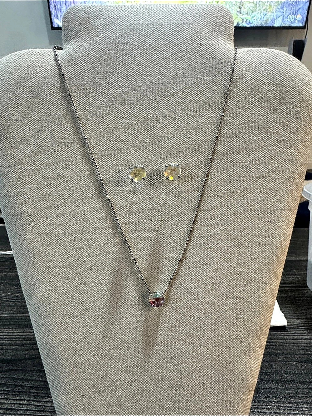 Kendra Scott Elisa Pendant Necklace and Stud Earrings Set Silver & Multicolor